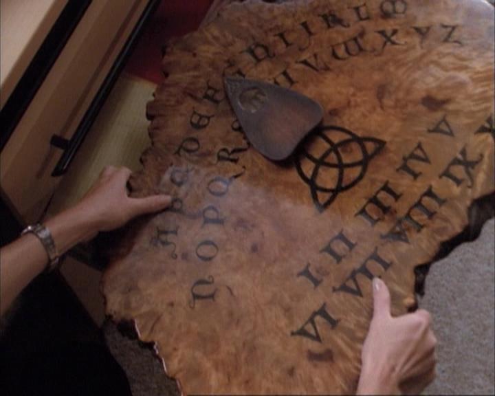 Charmed-Online-dot-net_114SecretsAndGuys0890.jpg Charmed-Online-dot-net_114SecretsAndGuys0890.jpg