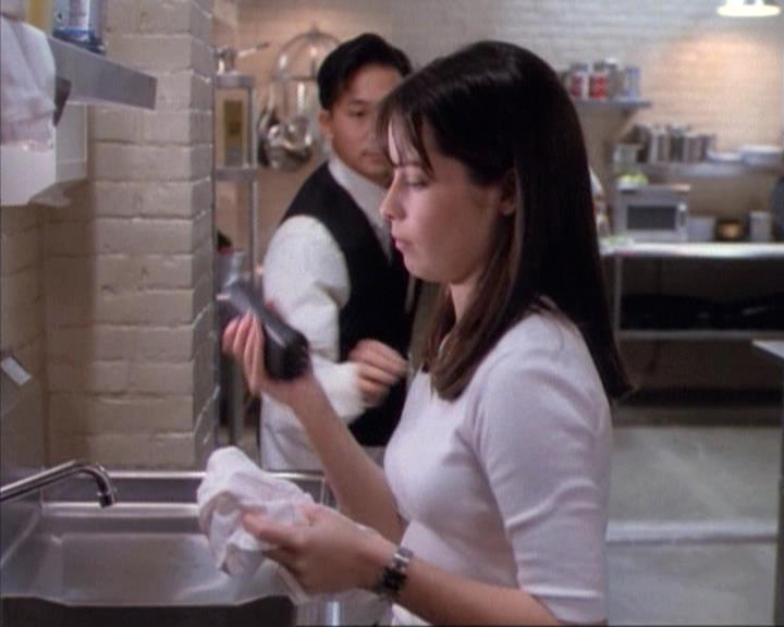 Charmed-Online-dot-net_114SecretsAndGuys1015.jpg Charmed-Online-dot-net_114SecretsAndGuys1015.jpg