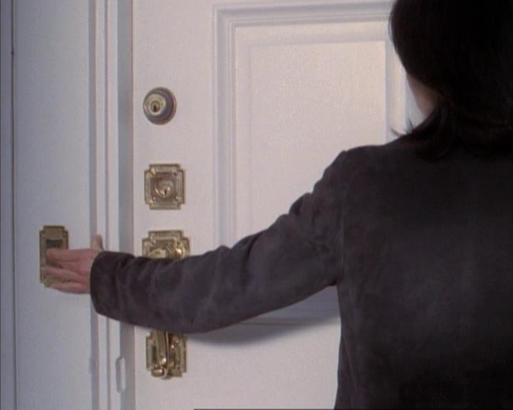 Charmed-Online-dot-net_114SecretsAndGuys1046.jpg Charmed-Online-dot-net_114SecretsAndGuys1046.jpg