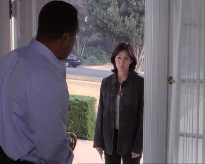 Charmed-Online-dot-net_114SecretsAndGuys1051.jpg Charmed-Online-dot-net_114SecretsAndGuys1051.jpg