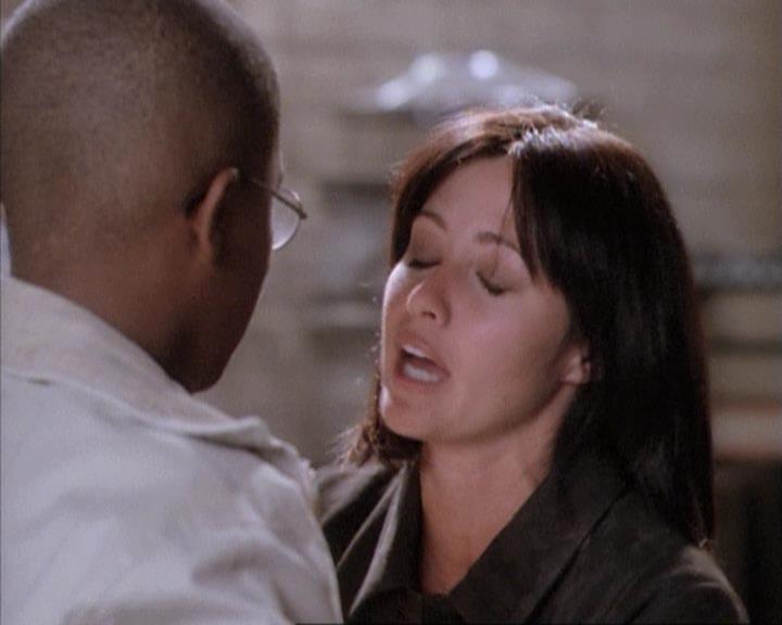 Charmed-Online-dot-net_114SecretsAndGuys1355.jpg Charmed-Online-dot-net_114SecretsAndGuys1355.jpg