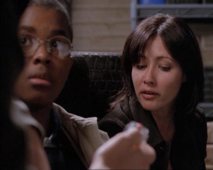 Charmed-Online-dot-net_114SecretsAndGuys1421.jpg Charmed-Online-dot-net_114SecretsAndGuys1421.jpg