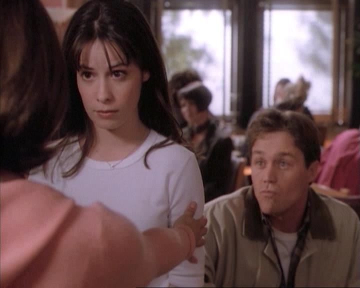 Charmed-Online-dot-net_114SecretsAndGuys1573.jpg Charmed-Online-dot-net_114SecretsAndGuys1573.jpg