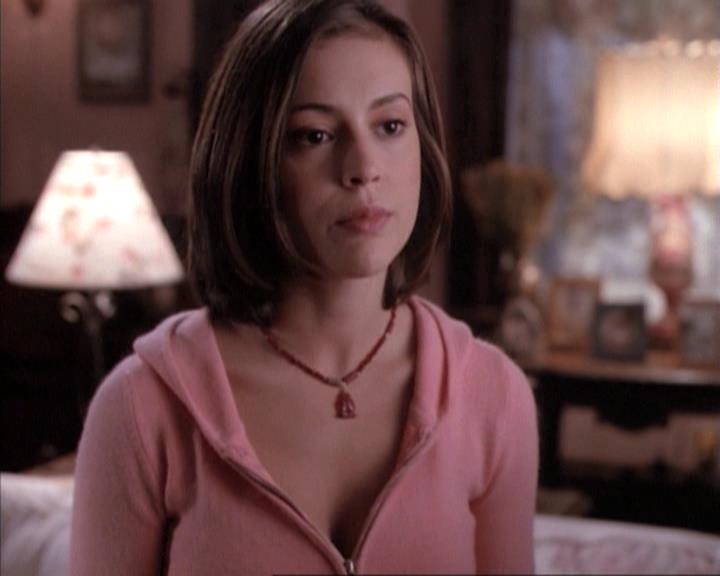 Charmed-Online-dot-net_114SecretsAndGuys1668.jpg Charmed-Online-dot-net_114SecretsAndGuys1668.jpg