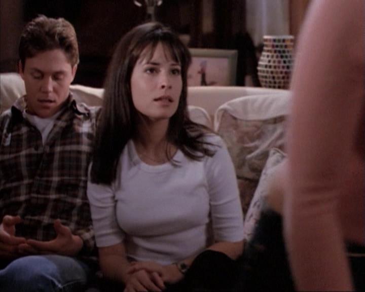 Charmed-Online-dot-net_114SecretsAndGuys1722.jpg Charmed-Online-dot-net_114SecretsAndGuys1722.jpg