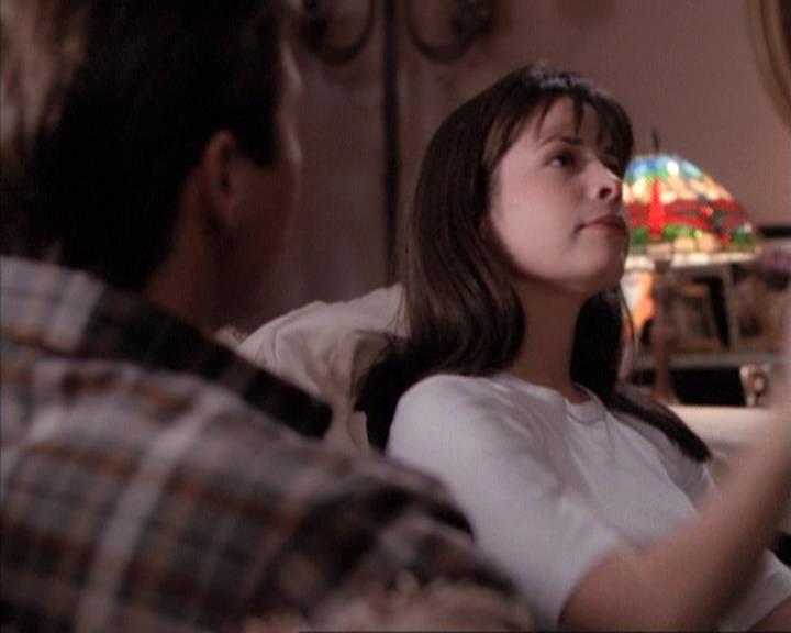 Charmed-Online-dot-net_114SecretsAndGuys1736.jpg Charmed-Online-dot-net_114SecretsAndGuys1736.jpg