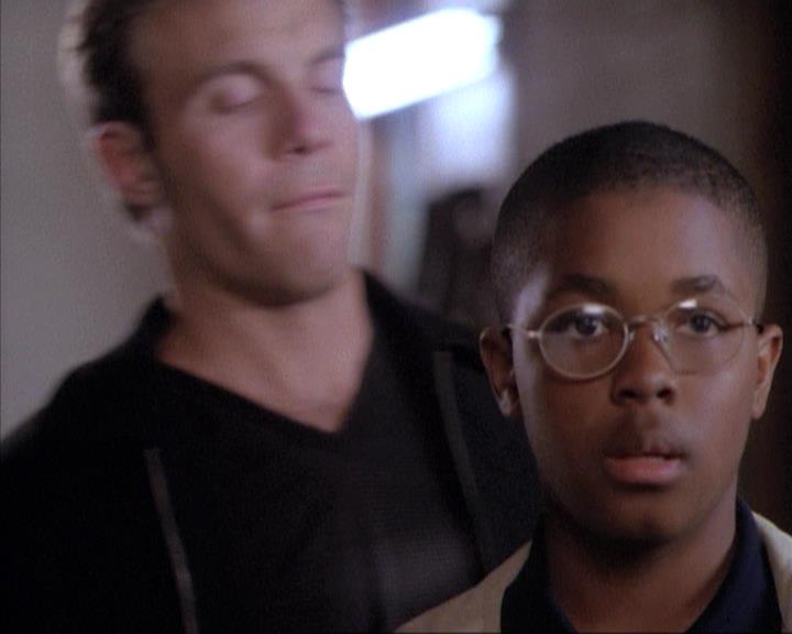 Charmed-Online-dot-net_114SecretsAndGuys1893.jpg Charmed-Online-dot-net_114SecretsAndGuys1893.jpg