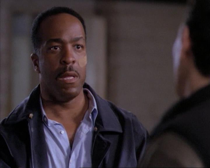 Charmed-Online-dot-net_114SecretsAndGuys1945.jpg Charmed-Online-dot-net_114SecretsAndGuys1945.jpg