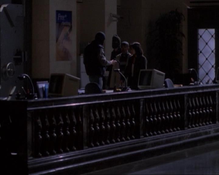 Charmed-Online-dot-net_114SecretsAndGuys2058.jpg Charmed-Online-dot-net_114SecretsAndGuys2058.jpg