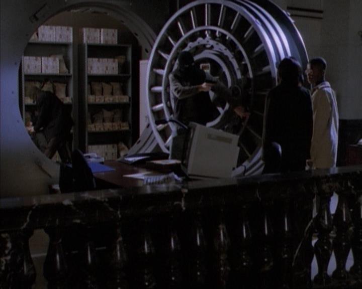 Charmed-Online-dot-net_114SecretsAndGuys2066.jpg Charmed-Online-dot-net_114SecretsAndGuys2066.jpg