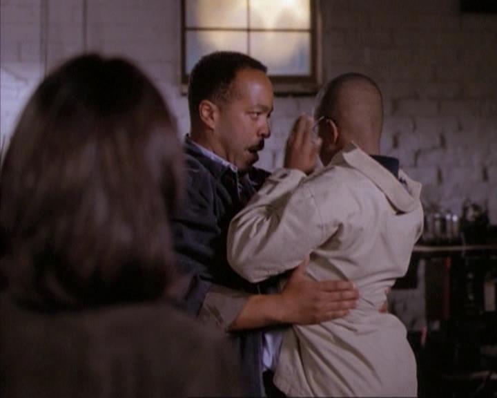 Charmed-Online-dot-net_114SecretsAndGuys2215.jpg Charmed-Online-dot-net_114SecretsAndGuys2215.jpg