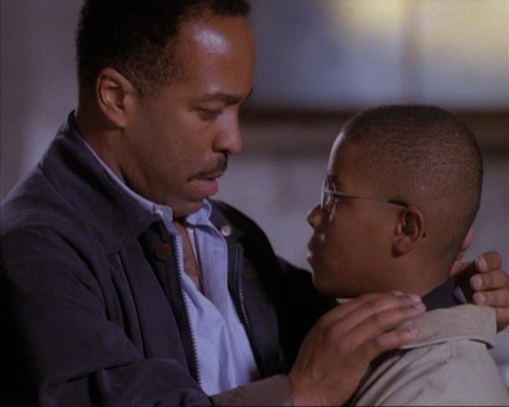 Charmed-Online-dot-net_114SecretsAndGuys2238.jpg Charmed-Online-dot-net_114SecretsAndGuys2238.jpg