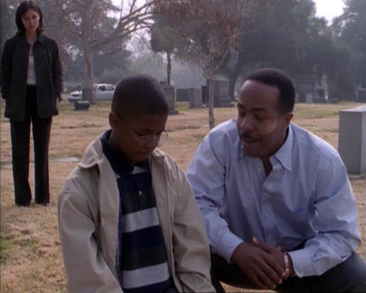 Charmed-Online-dot-net_114SecretsAndGuys2268.jpg Charmed-Online-dot-net_114SecretsAndGuys2268.jpg