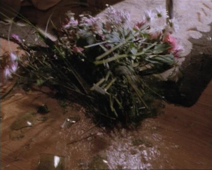 Charmed-Online-dot-net_115IsThereAWoogyInTheHouse0008.jpg Charmed-Online-dot-net_115IsThereAWoogyInTheHouse0008.jpg