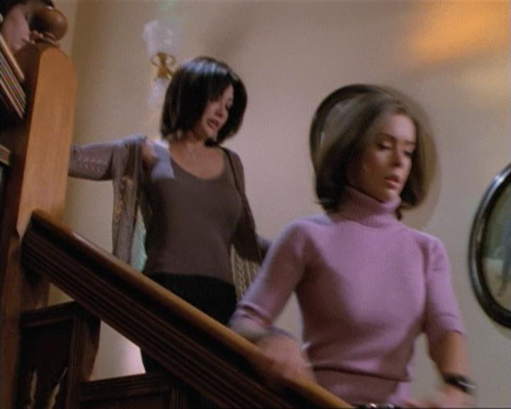 Charmed-Online-dot-net_115IsThereAWoogyInTheHouse0018.jpg