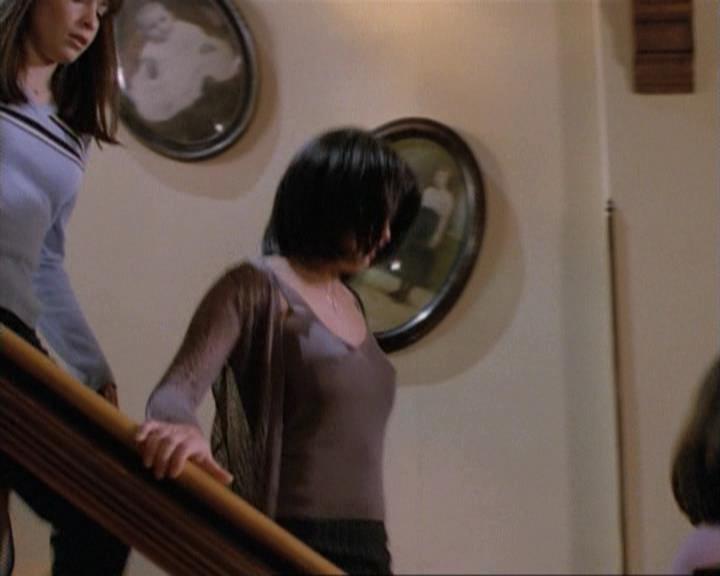 Charmed-Online-dot-net_115IsThereAWoogyInTheHouse0019.jpg