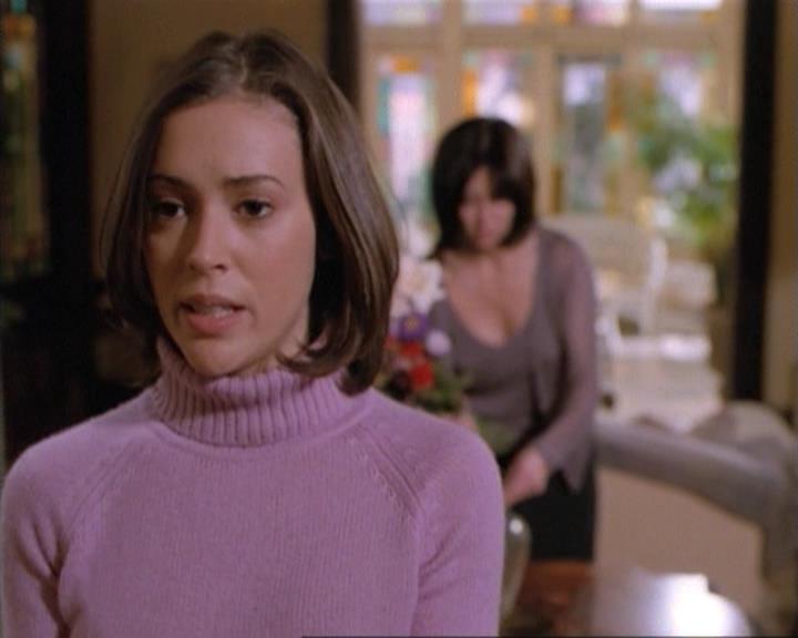 Charmed-Online-dot-net_115IsThereAWoogyInTheHouse0025.jpg Charmed-Online-dot-net_115IsThereAWoogyInTheHouse0025.jpg