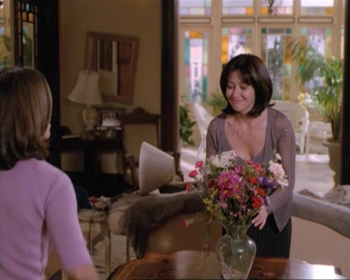 Charmed-Online-dot-net_115IsThereAWoogyInTheHouse0028.jpg Charmed-Online-dot-net_115IsThereAWoogyInTheHouse0028.jpg
