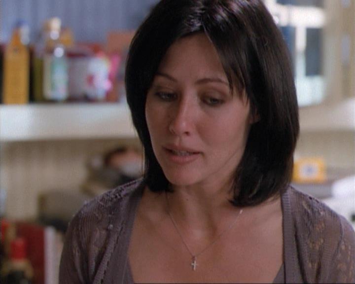 Charmed-Online-dot-net_115IsThereAWoogyInTheHouse0069.jpg