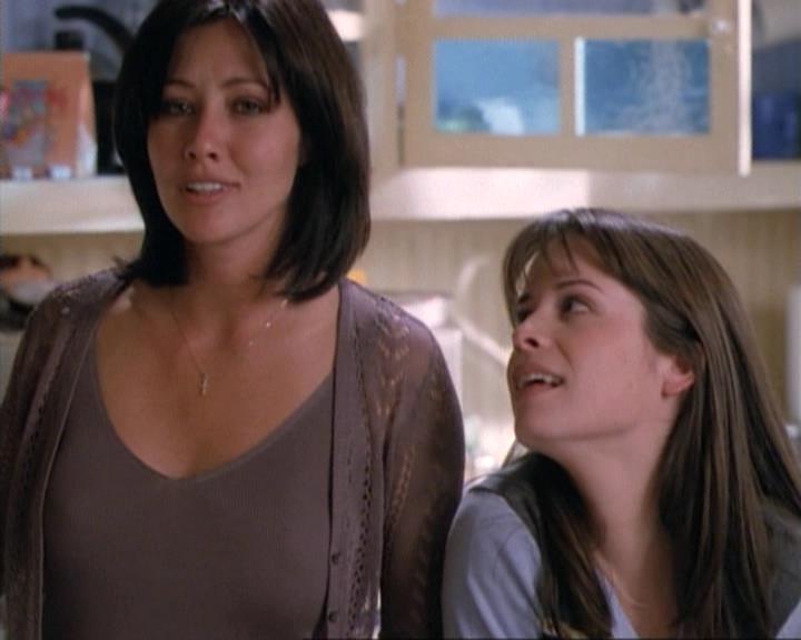 Charmed-Online-dot-net_115IsThereAWoogyInTheHouse0118.jpg Charmed-Online-dot-net_115IsThereAWoogyInTheHouse0118.jpg