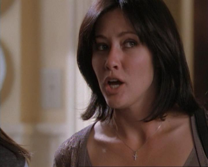 Charmed-Online-dot-net_115IsThereAWoogyInTheHouse0218.jpg Charmed-Online-dot-net_115IsThereAWoogyInTheHouse0218.jpg