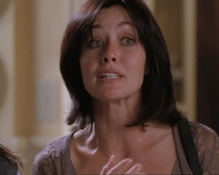 Charmed-Online-dot-net_115IsThereAWoogyInTheHouse0222.jpg Charmed-Online-dot-net_115IsThereAWoogyInTheHouse0222.jpg