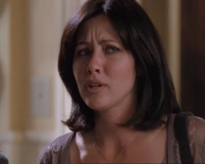 Charmed-Online-dot-net_115IsThereAWoogyInTheHouse0233.jpg Charmed-Online-dot-net_115IsThereAWoogyInTheHouse0233.jpg