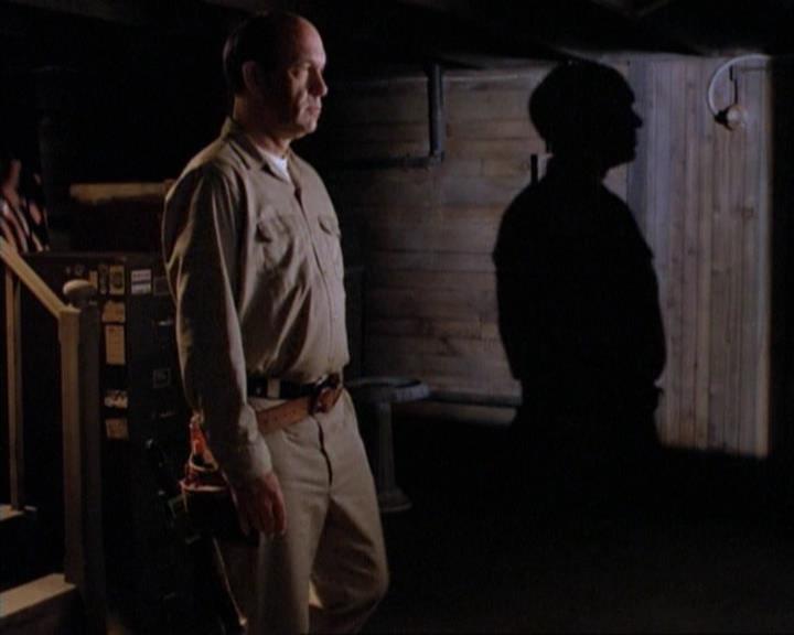 Charmed-Online-dot-net_115IsThereAWoogyInTheHouse0242.jpg Charmed-Online-dot-net_115IsThereAWoogyInTheHouse0242.jpg