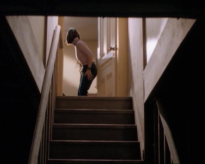 Charmed-Online-dot-net_115IsThereAWoogyInTheHouse0258.jpg Charmed-Online-dot-net_115IsThereAWoogyInTheHouse0258.jpg