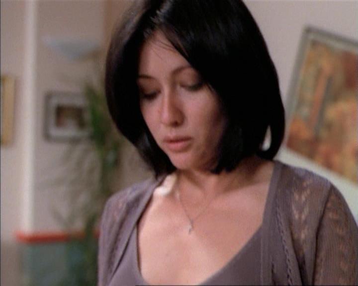 Charmed-Online-dot-net_115IsThereAWoogyInTheHouse0372.jpg