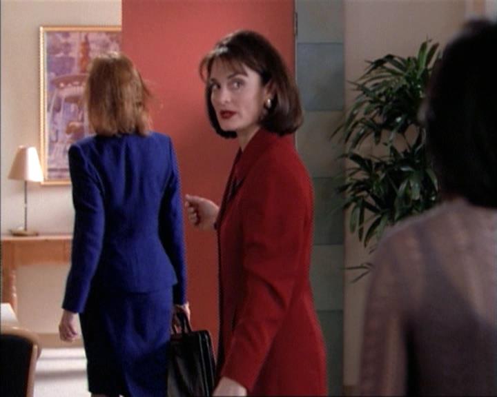 Charmed-Online-dot-net_115IsThereAWoogyInTheHouse0466.jpg Charmed-Online-dot-net_115IsThereAWoogyInTheHouse0466.jpg