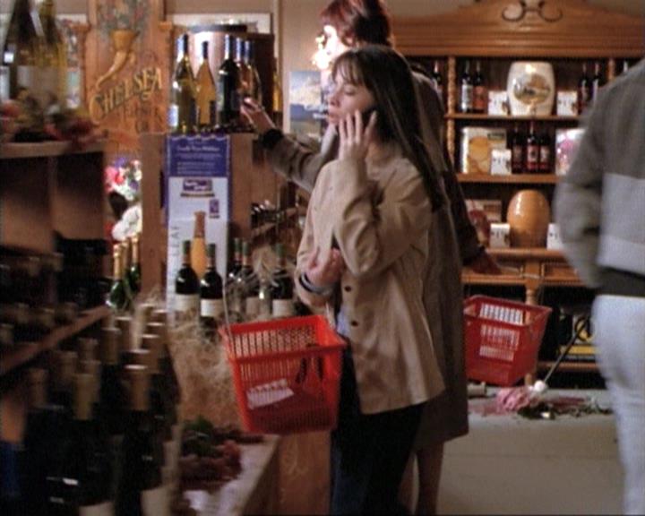 Charmed-Online-dot-net_115IsThereAWoogyInTheHouse0481.jpg Charmed-Online-dot-net_115IsThereAWoogyInTheHouse0481.jpg