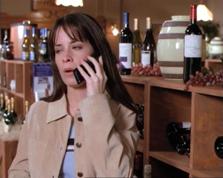 Charmed-Online-dot-net_115IsThereAWoogyInTheHouse0486.jpg Charmed-Online-dot-net_115IsThereAWoogyInTheHouse0486.jpg