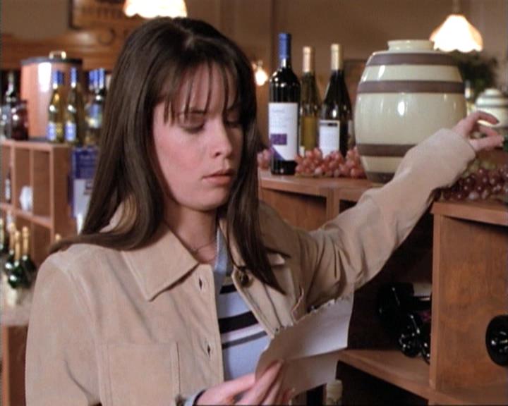 Charmed-Online-dot-net_115IsThereAWoogyInTheHouse0492.jpg Charmed-Online-dot-net_115IsThereAWoogyInTheHouse0492.jpg