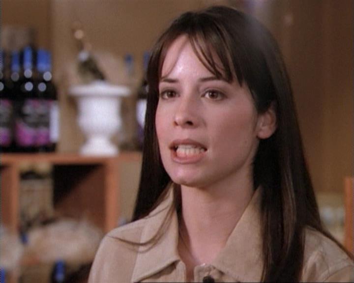 Charmed-Online-dot-net_115IsThereAWoogyInTheHouse0505.jpg Charmed-Online-dot-net_115IsThereAWoogyInTheHouse0505.jpg