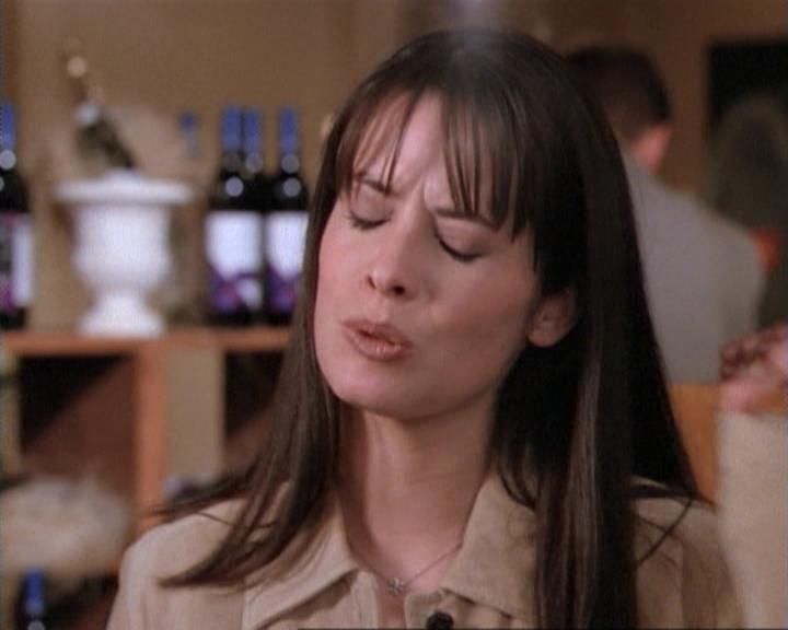 Charmed-Online-dot-net_115IsThereAWoogyInTheHouse0541.jpg Charmed-Online-dot-net_115IsThereAWoogyInTheHouse0541.jpg