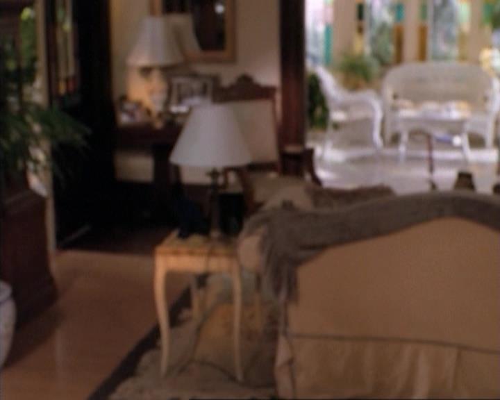 Charmed-Online-dot-net_115IsThereAWoogyInTheHouse0559.jpg Charmed-Online-dot-net_115IsThereAWoogyInTheHouse0559.jpg