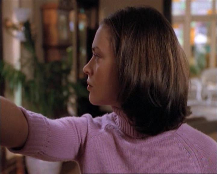 Charmed-Online-dot-net_115IsThereAWoogyInTheHouse0566.jpg Charmed-Online-dot-net_115IsThereAWoogyInTheHouse0566.jpg