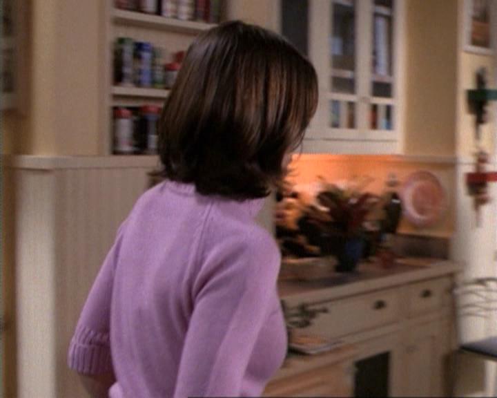 Charmed-Online-dot-net_115IsThereAWoogyInTheHouse0577.jpg Charmed-Online-dot-net_115IsThereAWoogyInTheHouse0577.jpg