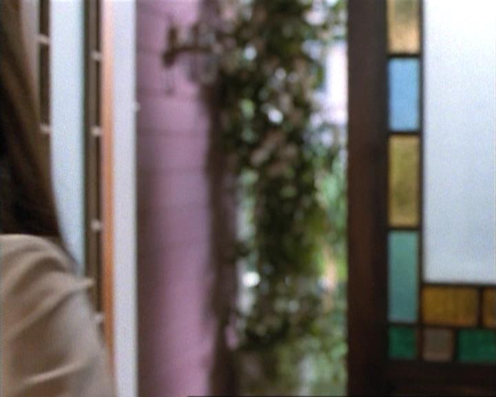 Charmed-Online-dot-net_115IsThereAWoogyInTheHouse0704.jpg Charmed-Online-dot-net_115IsThereAWoogyInTheHouse0704.jpg