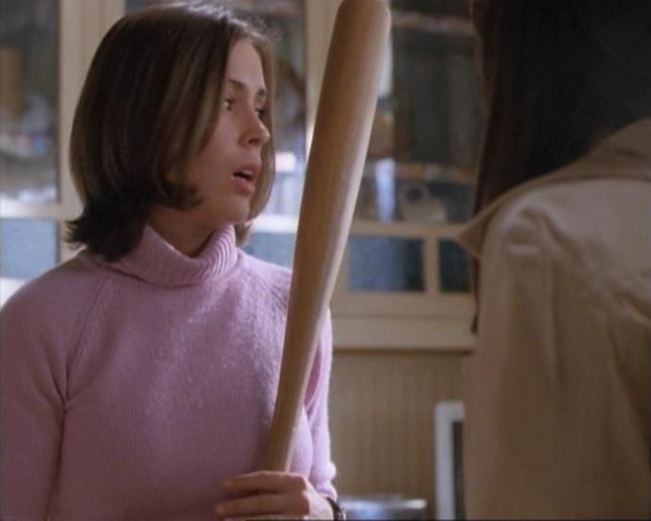 Charmed-Online-dot-net_115IsThereAWoogyInTheHouse0749.jpg Charmed-Online-dot-net_115IsThereAWoogyInTheHouse0749.jpg