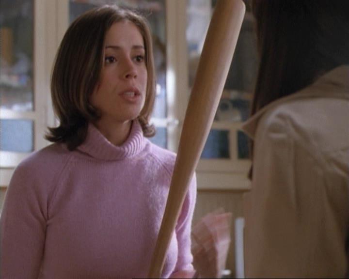 Charmed-Online-dot-net_115IsThereAWoogyInTheHouse0752.jpg Charmed-Online-dot-net_115IsThereAWoogyInTheHouse0752.jpg