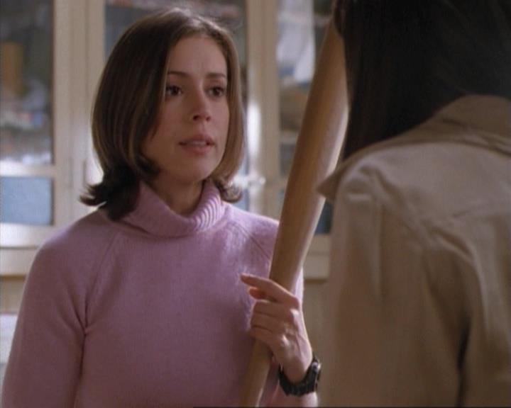 Charmed-Online-dot-net_115IsThereAWoogyInTheHouse0760.jpg Charmed-Online-dot-net_115IsThereAWoogyInTheHouse0760.jpg