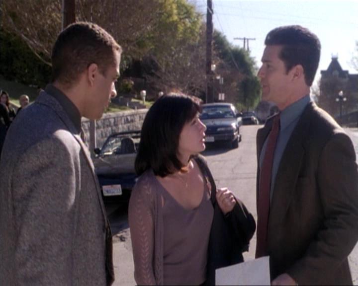 Charmed-Online-dot-net_115IsThereAWoogyInTheHouse0792.jpg