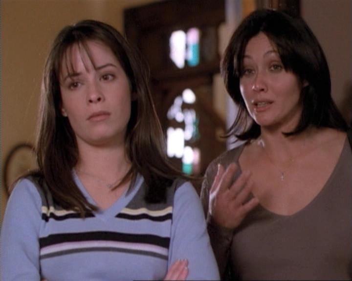 Charmed-Online-dot-net_115IsThereAWoogyInTheHouse0835.jpg