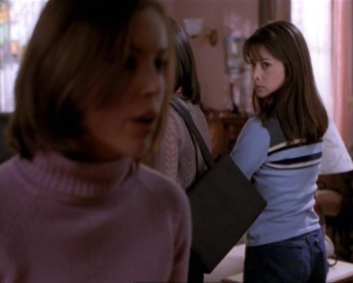 Charmed-Online-dot-net_115IsThereAWoogyInTheHouse0853.jpg
