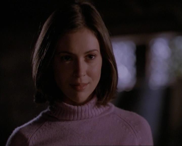 Charmed-Online-dot-net_115IsThereAWoogyInTheHouse0900.jpg