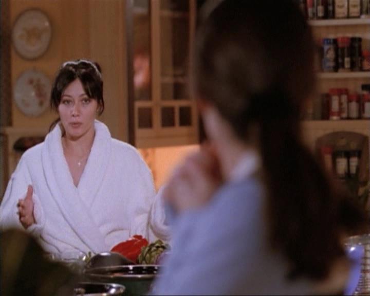 Charmed-Online-dot-net_115IsThereAWoogyInTheHouse0931.jpg Charmed-Online-dot-net_115IsThereAWoogyInTheHouse0931.jpg