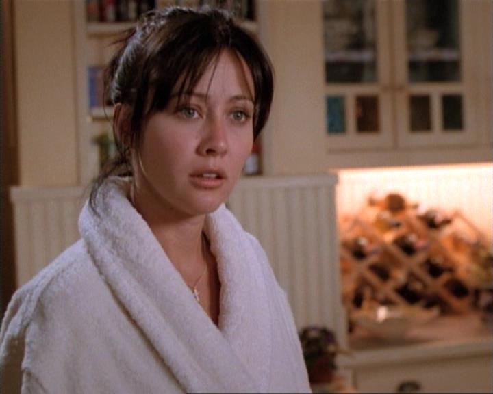 Charmed-Online-dot-net_115IsThereAWoogyInTheHouse0975.jpg