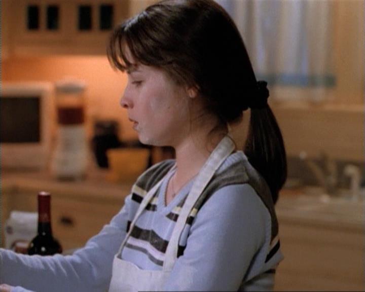 Charmed-Online-dot-net_115IsThereAWoogyInTheHouse1042.jpg Charmed-Online-dot-net_115IsThereAWoogyInTheHouse1042.jpg